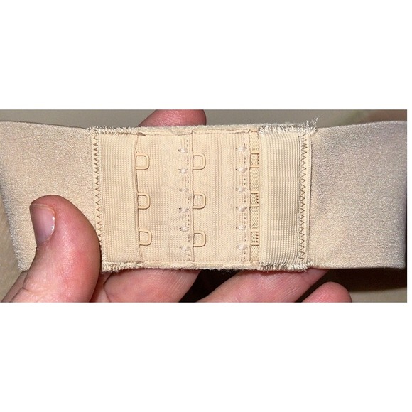 Barely‎ There CustomFlex Fit Dreamform Underwire Bra Medium Nude Used Once EUC - Picture 9 of 10